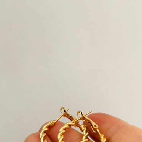 Camilla Harket hoops, KUPP!