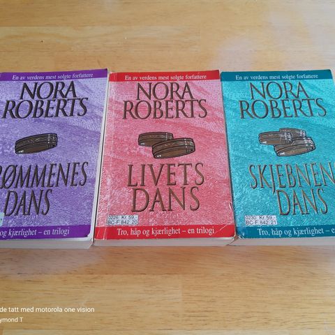 3 stk Nora Roberts, pocket, godt brukt