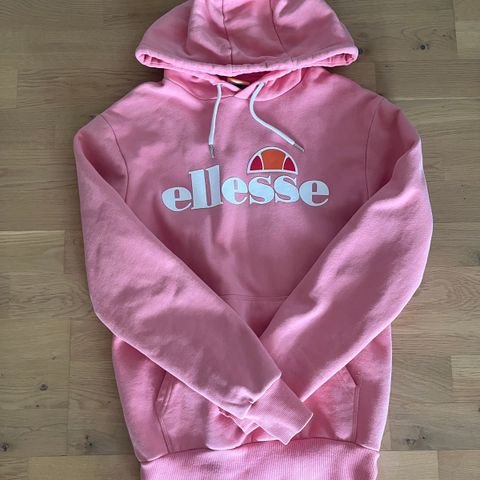 Hettejakke fra Ellesse , Str s  (38 )