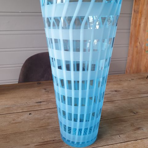 Flott stor glass vase
