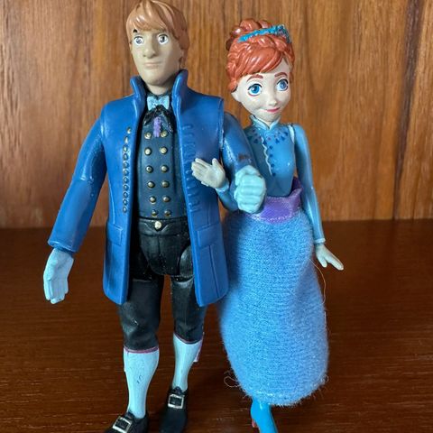 Frozen/ Frost  Anna og Kristoffer figurer 9 cm