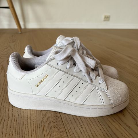 Adidas Superstar XLG str 36 2/3