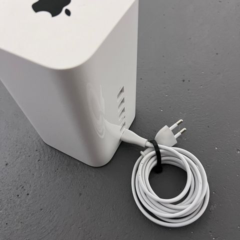 Apple AirPort Extreme med innebygget harddisk - Bud mottas