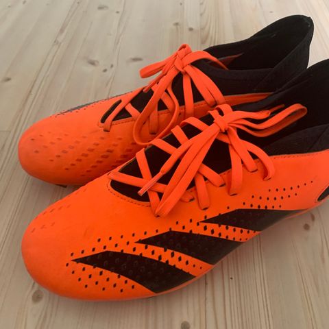 Adidas predator accuracy 5 fotballsko