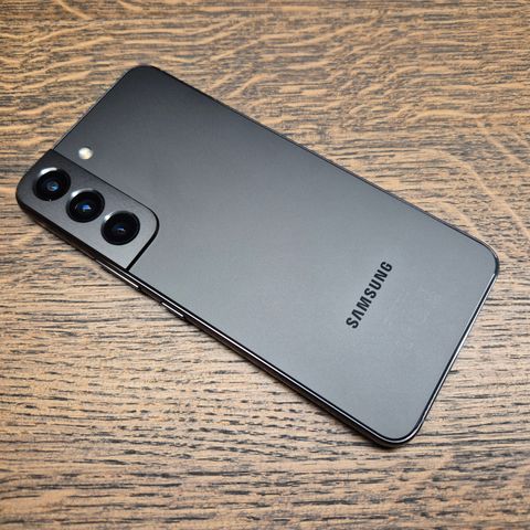 Strøken Samsung Galaxy S22 5G | 128GB