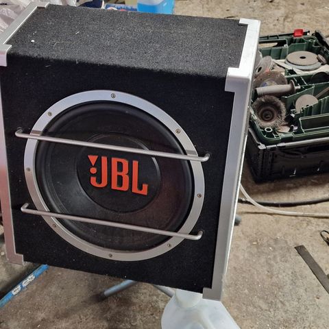 Jbl subwoofer