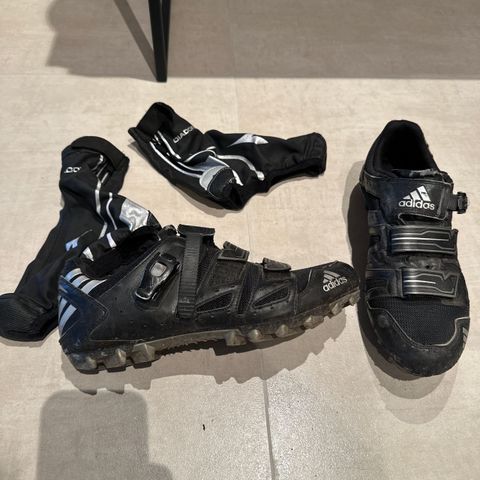 Adidas sykkelsko / MTB sko / spinningsko str 43 1/3 inkl skotrekk