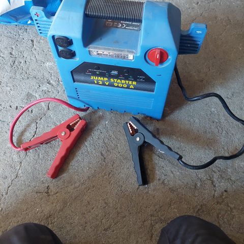 Jump starter