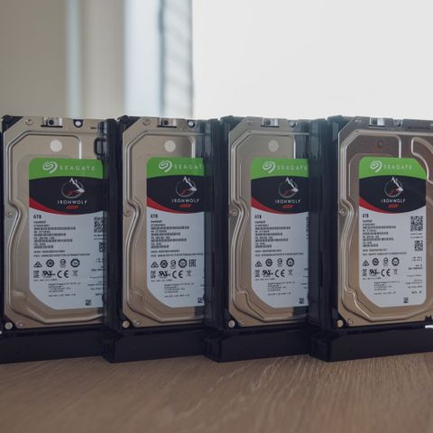 2 stk Seagate IronWolf 6TB harddisker (2 av 4 stk solgt)