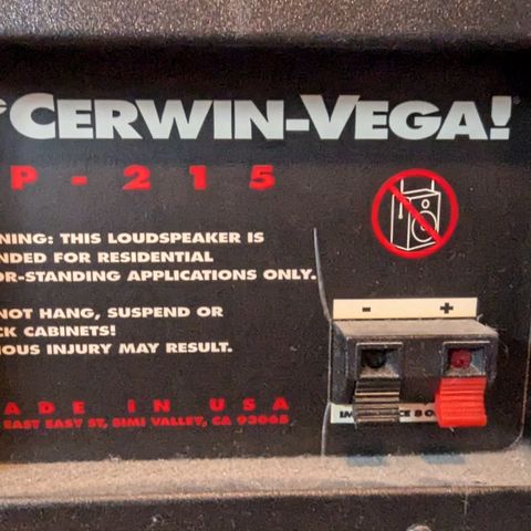 Cerwin Vega høytalere