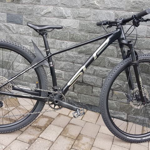 2022 Superior XP 909 Black/Silver, MTB 15,5" Str S