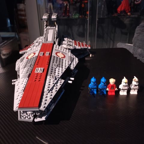 LEGO/STAR WARS Venator-Class Republic Attack Cruiser