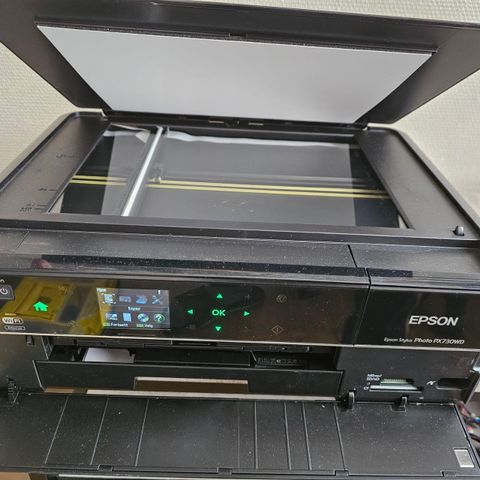 Printer(Skanner, kopimaskin, fotoutskrift) Epson Stylus Photo PX730WD