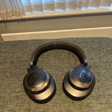 JBL BT 650 hodetelefoner