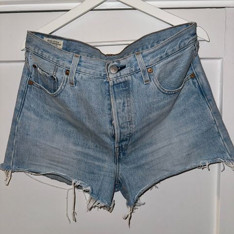 501 Levis shorts