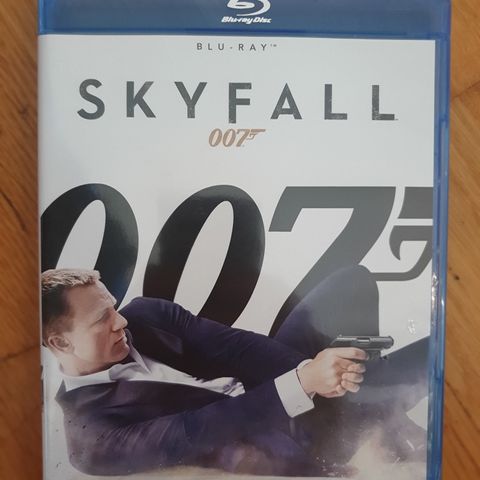 SKY FALL 007