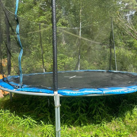 . Stor Trampoline