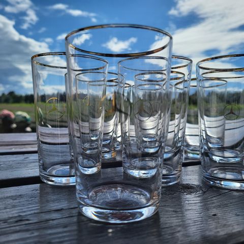 10 vintage Mercesdes glass med gullkant selges