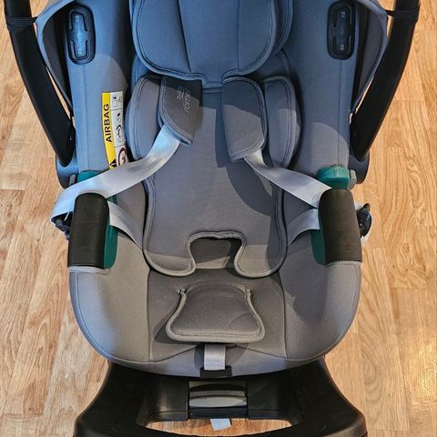 Britax römer baby-safe iSense bilstol