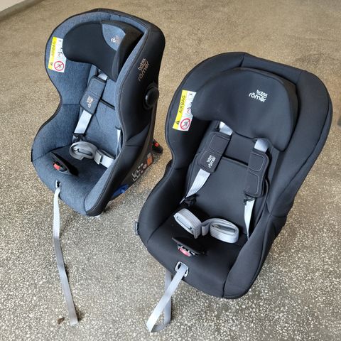 Britax max way plus x2