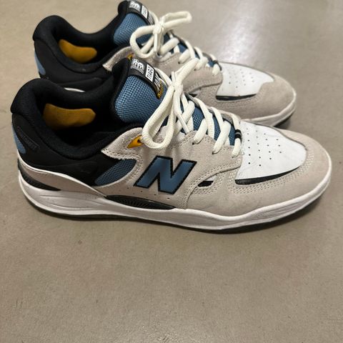 New balance Tiago