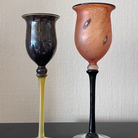 To høye signerte glass - Kari Ulleberg - norsk kunstglass