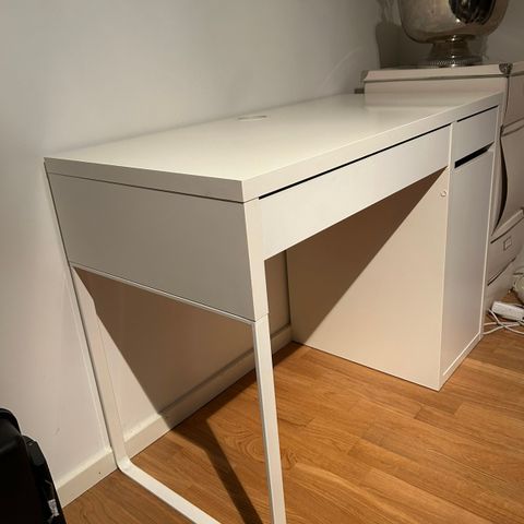 IKEA skrivebord