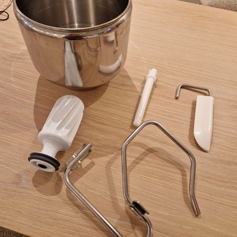Utstyr til electrolux assistent kjøkkenmaskin.