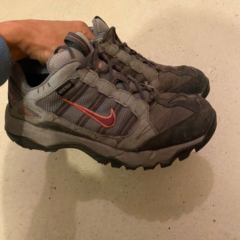 Nike Goretex tursko