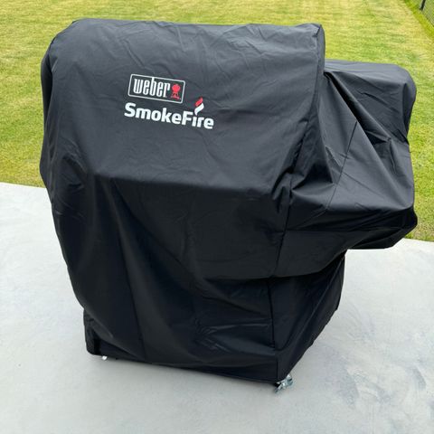 Weber pellets Grill Smoke Fire EX4