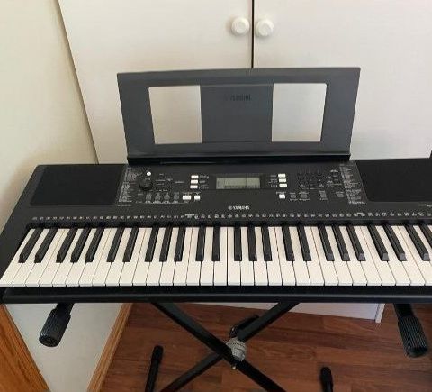 Yamaha keyboard pa 130