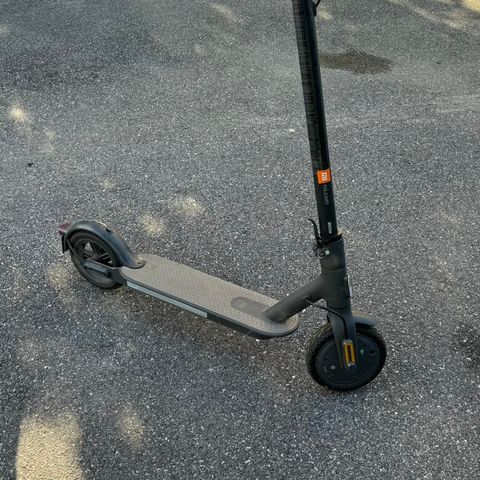 Xaomi Mi Electric Scooter Essential
