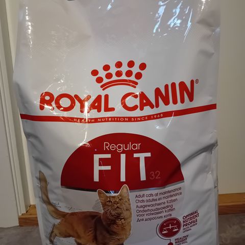 Royal Canin 10 kg Fit 32