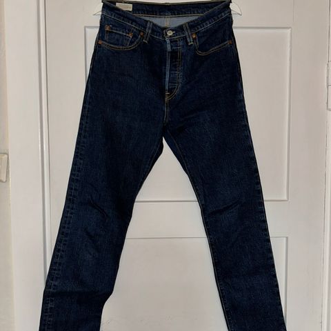 Levis 501 damebukse