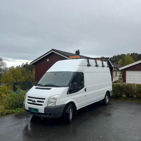 Takrails til Ford Transit