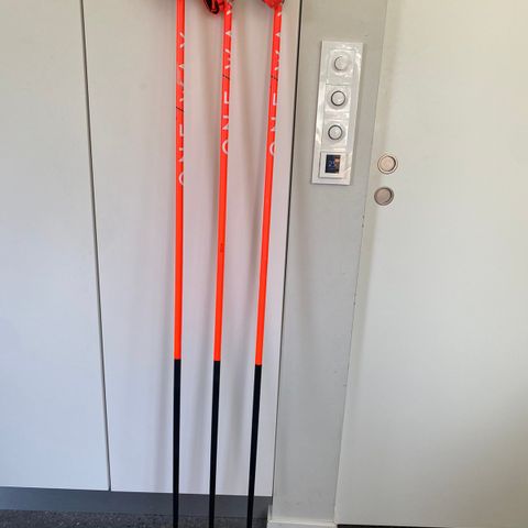 3 x One Way skistaver 154 cm Premio 30 kit konkurranse inkl 2 sett ekstra pigger