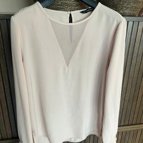 Nydelig bluse fra Zara