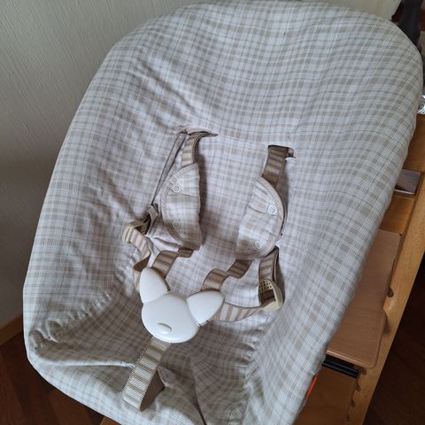 Selger Stokke Newborn seat