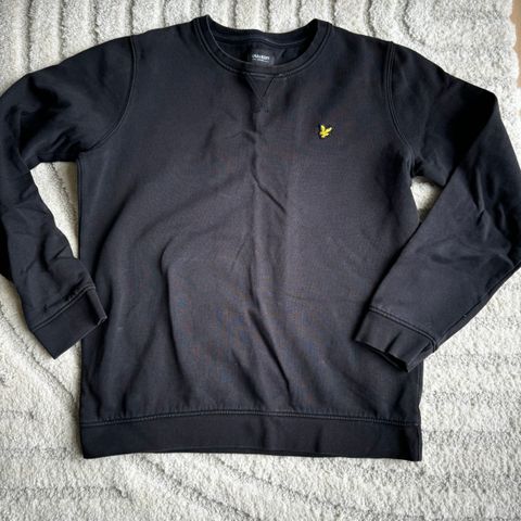 Genser frå Lyle&Scott