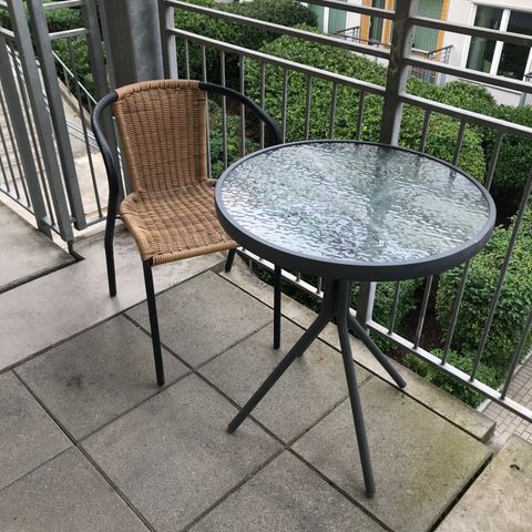 Bord og stol
