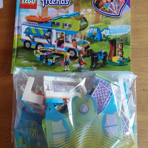 Lego Friends 41339 Mia's Camper Van