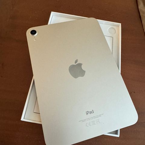 iPad Mini 6 gen stjerneskinn «som ny» selges