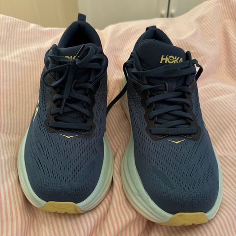 Hoka bondi 8 Str 42