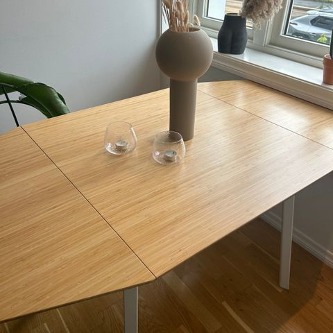 Spisebord fra IKEA