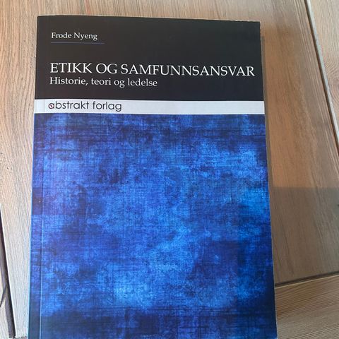 Etikk og samfunnsansvar bok