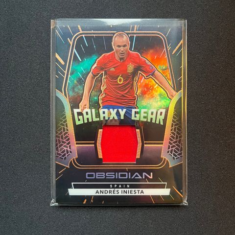 Andres Iniesta match worn patch /50 (panini obsidian 2020 - 2022)