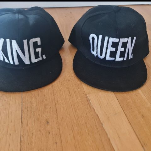 King og queen cap, pris for begge