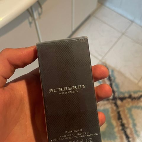 Burberry perfyme HELT NY