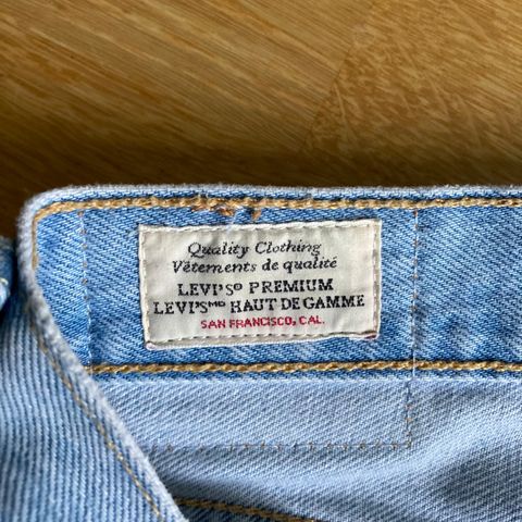 Levis 501,  size 29,  Womens