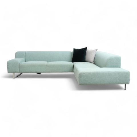Fri Frakt | Nyrenset | Mintgrønn Bolia Seville sofa med sjeselong
